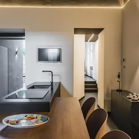 Leone With Garden By Wonderful Italy Apartment *