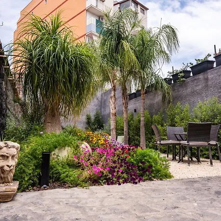 公寓 Leone With Garden By Wonderful Italy *